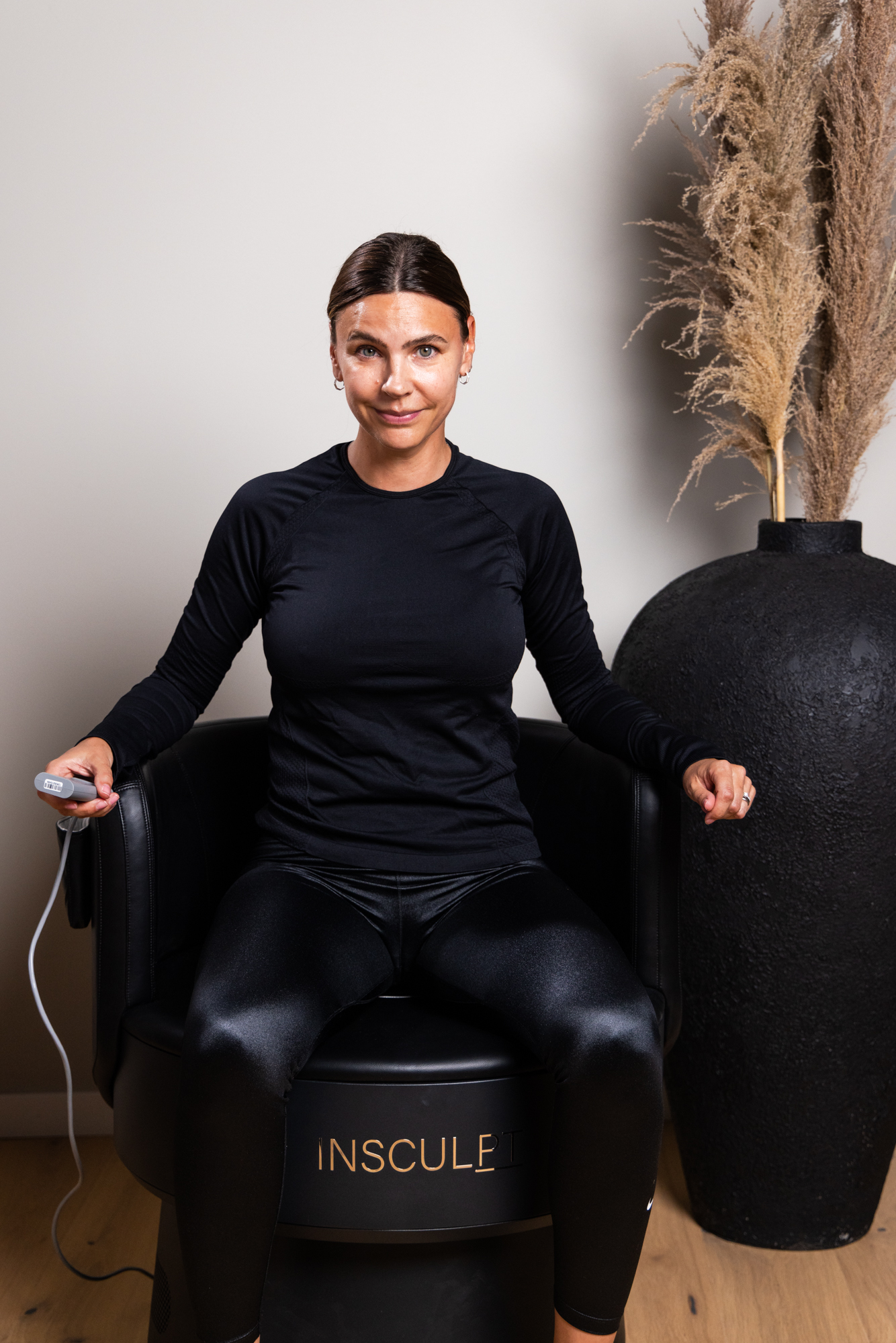 Insculpt Chair-behandling hos Luna Balansklinik
